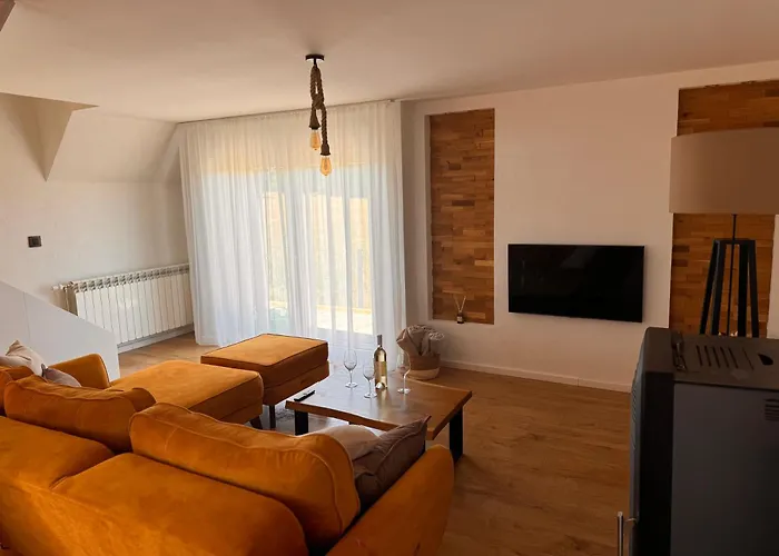 빌라 Topli Kutak Golija 노비파자르